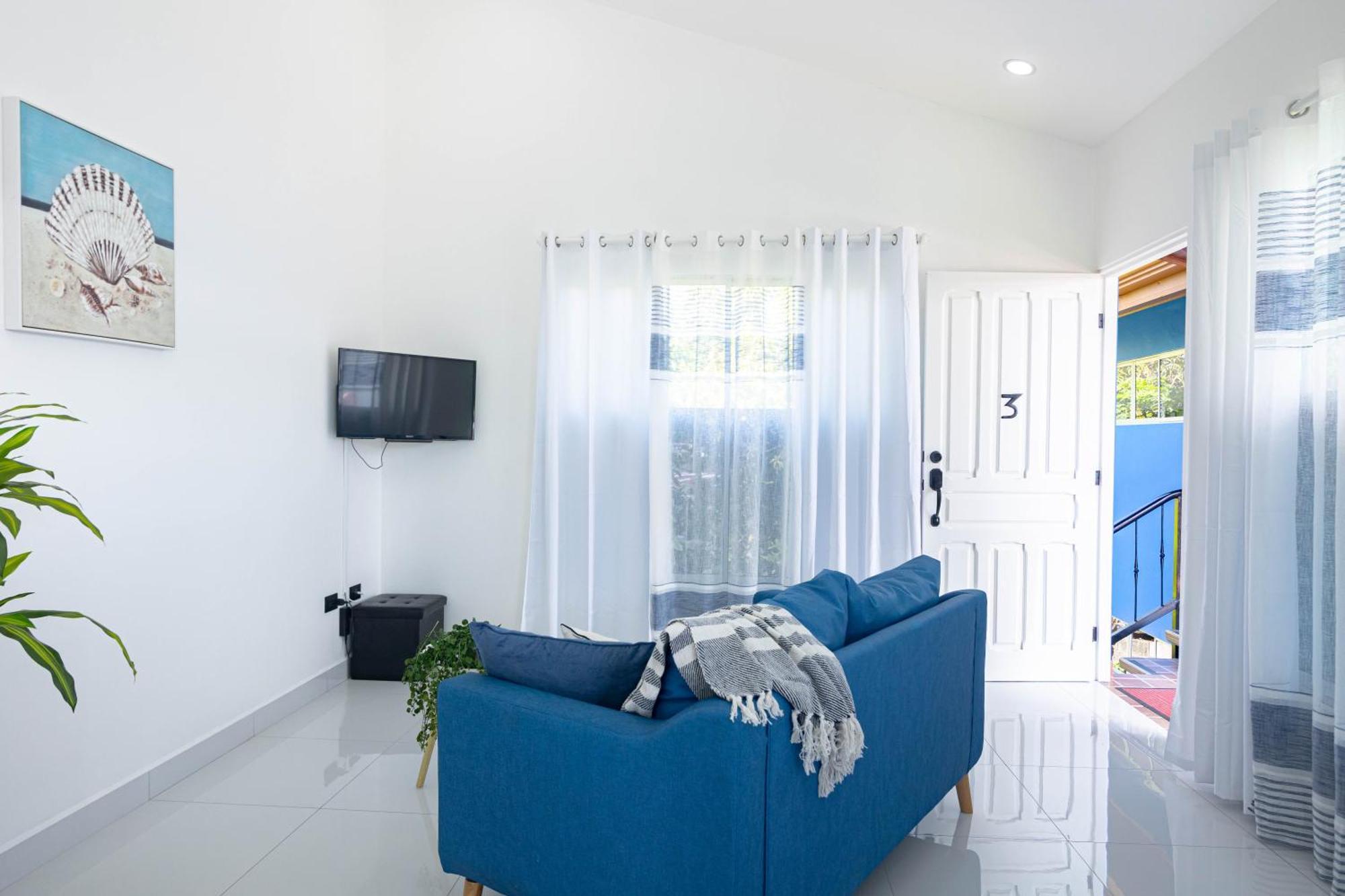 Apartamentos Cristal Quepos Exterior foto